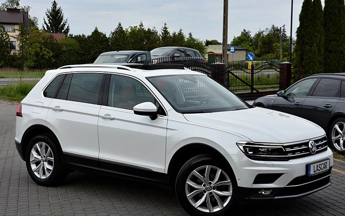 Volkswagen Tiguan cena 89700 przebieg: 171750, rok produkcji 2018 z Warka małe 667